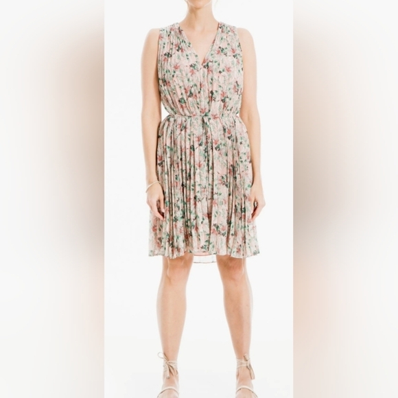 Max Studio Dresses & Skirts - 313- Max Studio London Women's Flower Dress Size S NWT